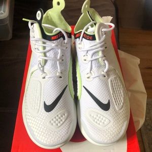 Womans Nike Joyride CC3 setter sneakers